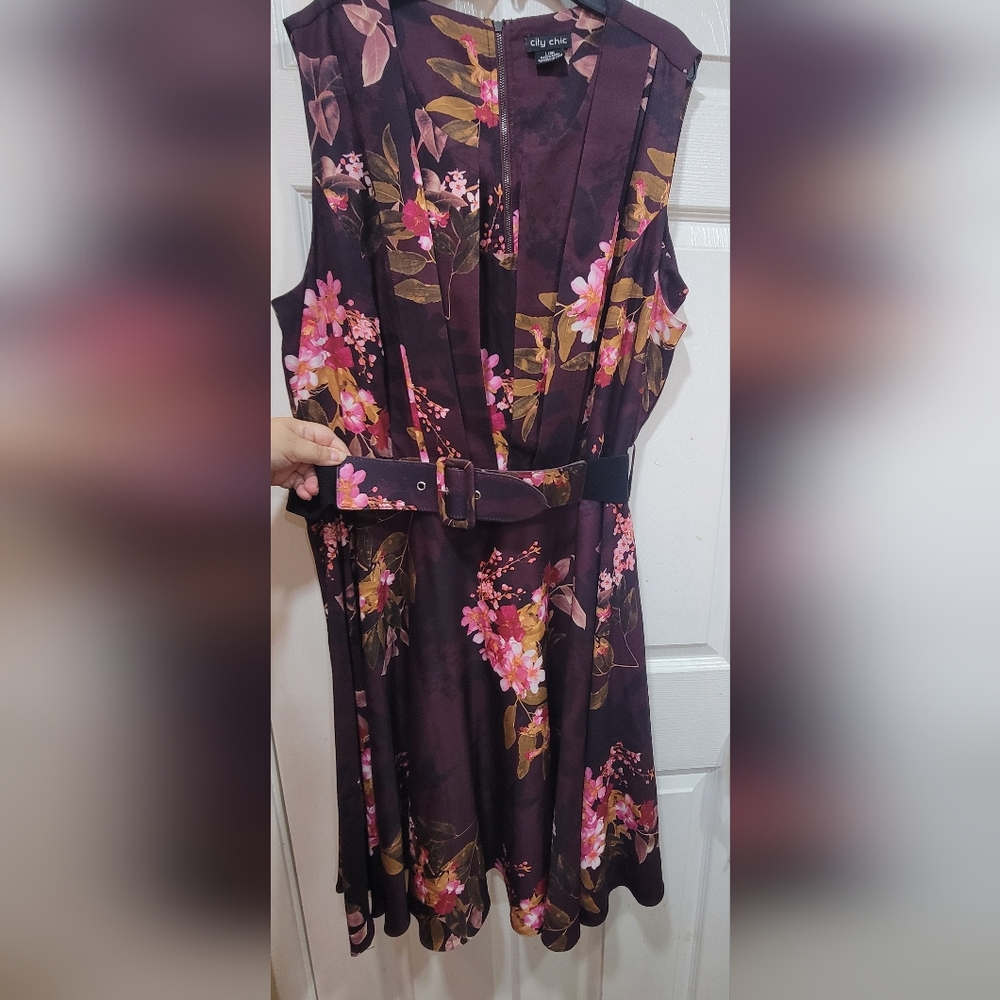 City Chic Burgundy Floral Dress, Size L/20